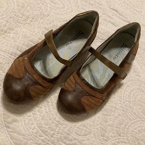 Kumfs Ziera Xtreme Leather Orthotic Shoes